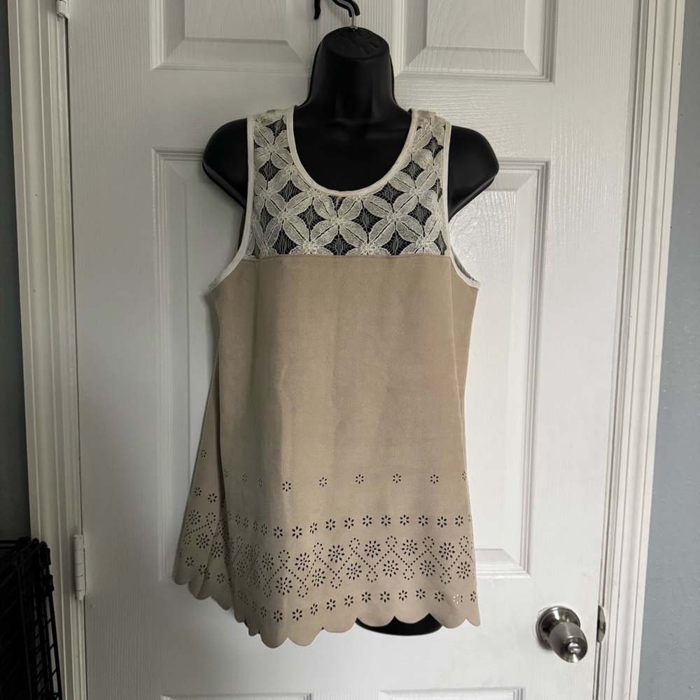 3 for $15 Karen Kane Beige Lace Detail Tank Top